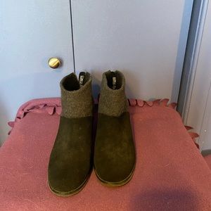 Tom’s heeled boots